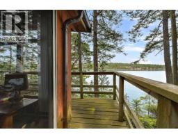707 Wilks Road, Mayne Island, BC V0N2J1 Photo 15