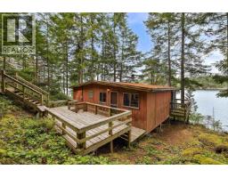 707 Wilks Road, Mayne Island, BC V0N2J1 Photo 24