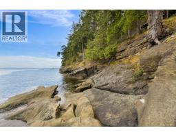 707 Wilks Road, Mayne Island, BC V0N2J1 Photo 29