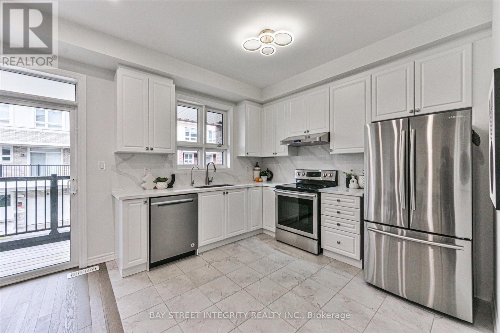 25 Chicago Lane, Markham, ON photo 11