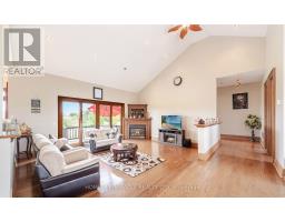 Family room - 1029 Concession 3 Road, Adjala Tosorontio, ON L0N1P0 Photo 7
