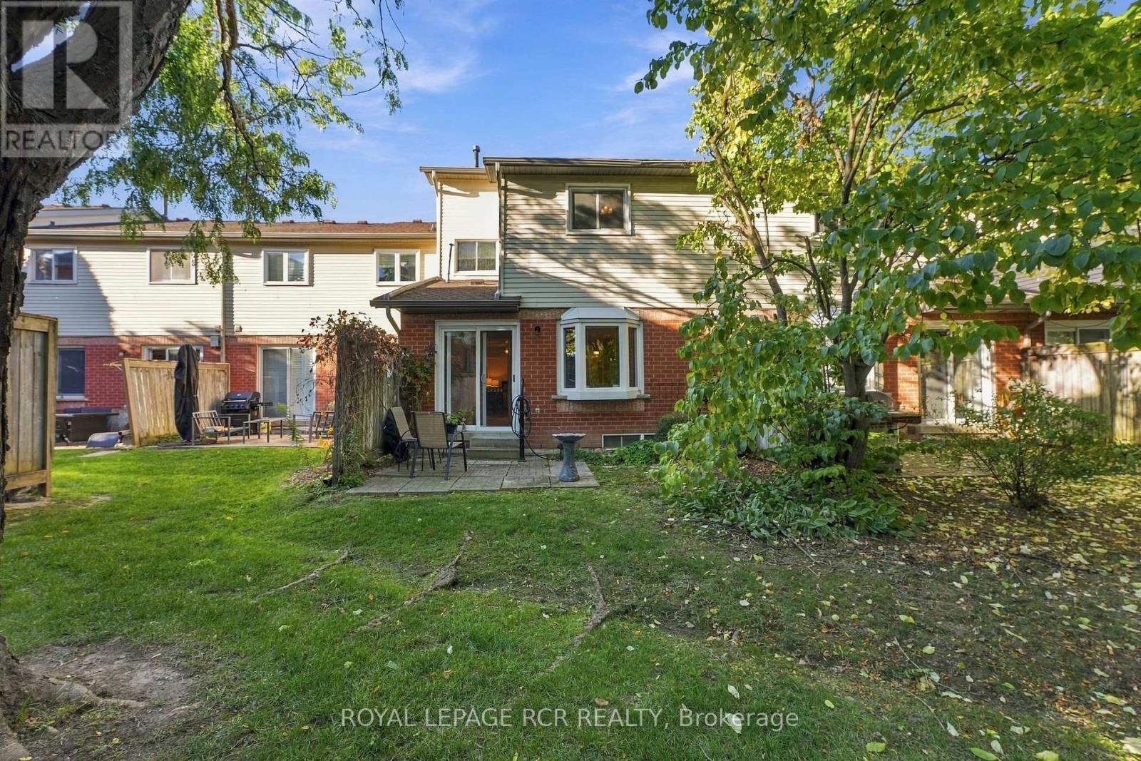 707 Caradonna Crescent, Newmarket, ON photo 31