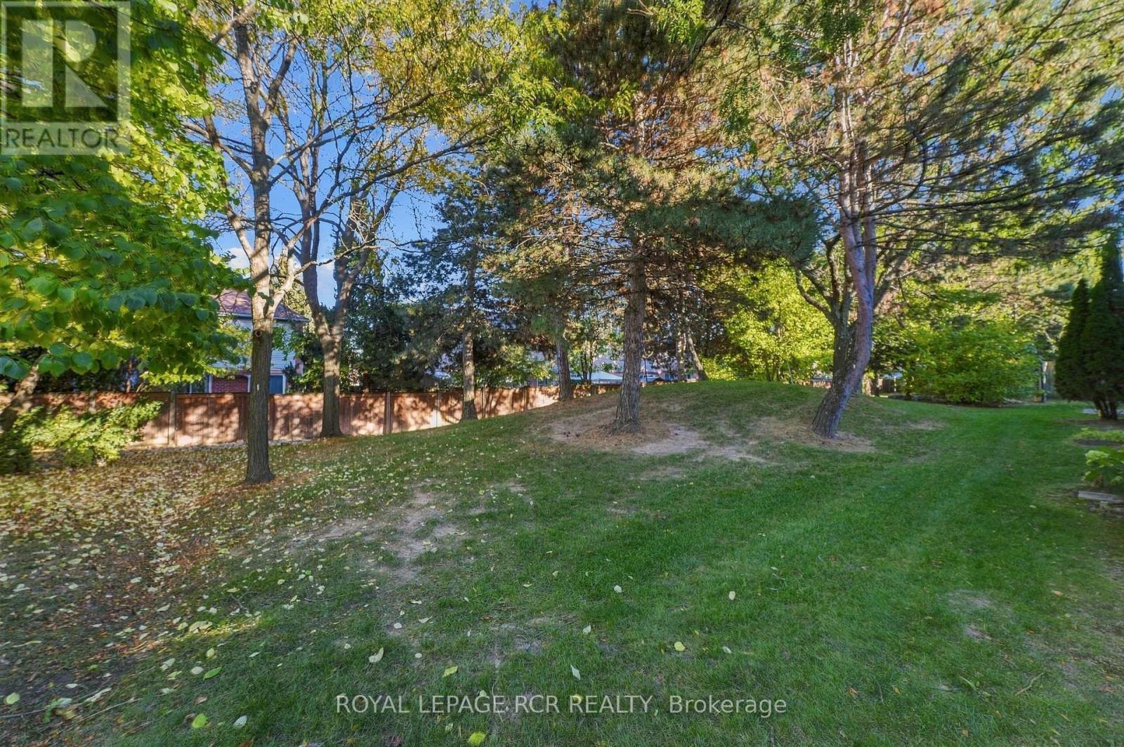 707 Caradonna Crescent, Newmarket, ON photo 33