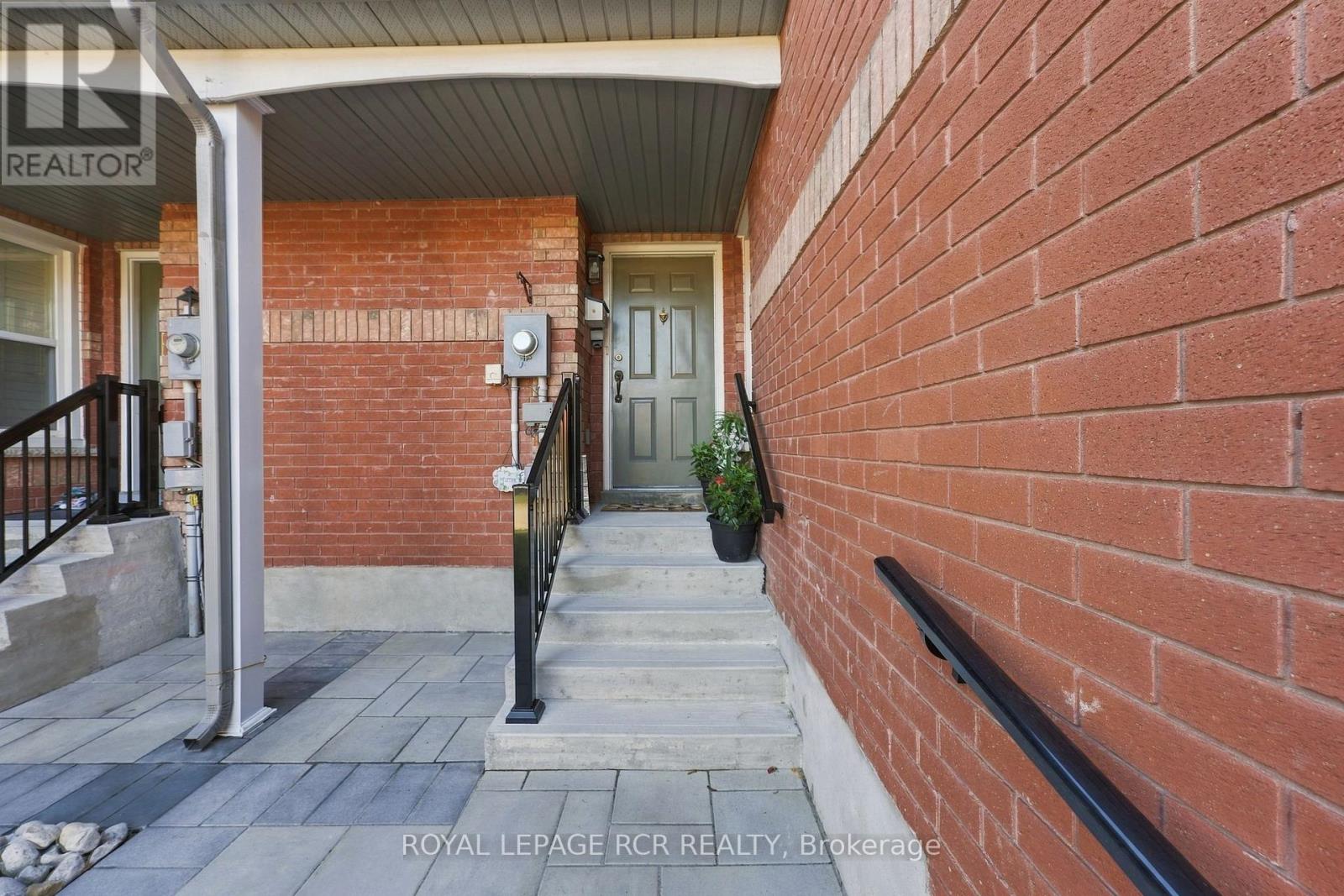 707 Caradonna Crescent, Newmarket, ON photo 35
