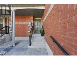 707 Caradonna Crescent, Newmarket, ON L3X1W5 Photo 35