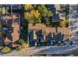 707 Caradonna Crescent, Newmarket, ON L3X1W5 Photo 36
