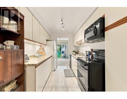707 Caradonna Crescent, Newmarket, ON L3X1W5 Photo 9