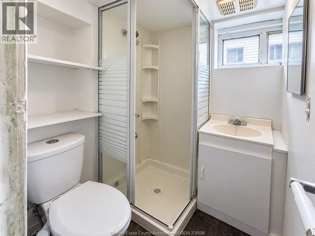 502 MCKAY - 23