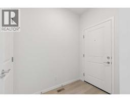 48 Lucas Green NW - photo 5