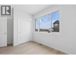 48 Lucas Green NW - photo 8