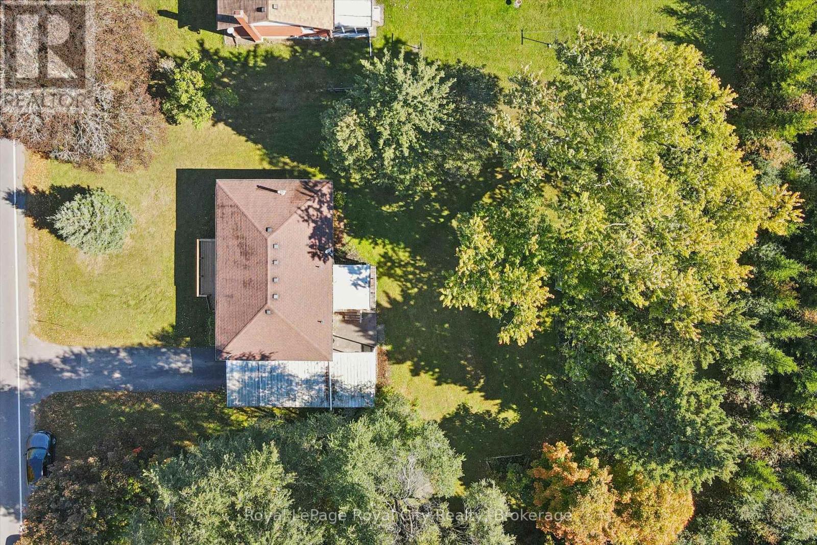 7065 Fife Road — photo 30