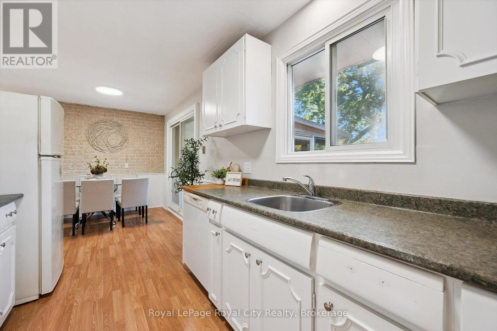 7065 FIFE ROAD, Guelph (Willow West/Sugarbush/West Acres) — photo 8