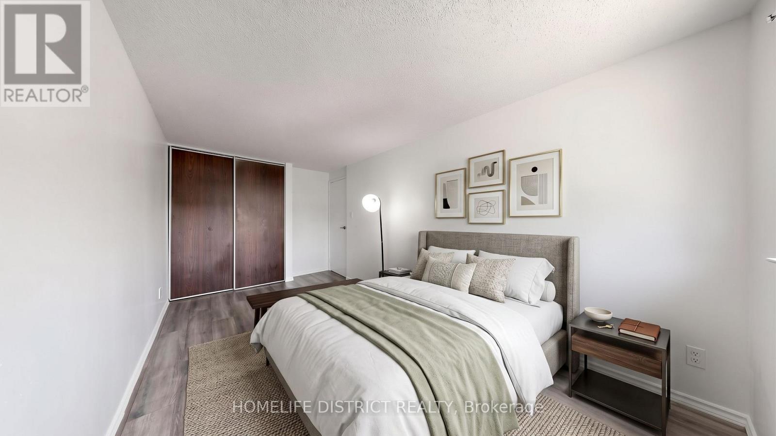 424 Chaleur Avenue — photo 13