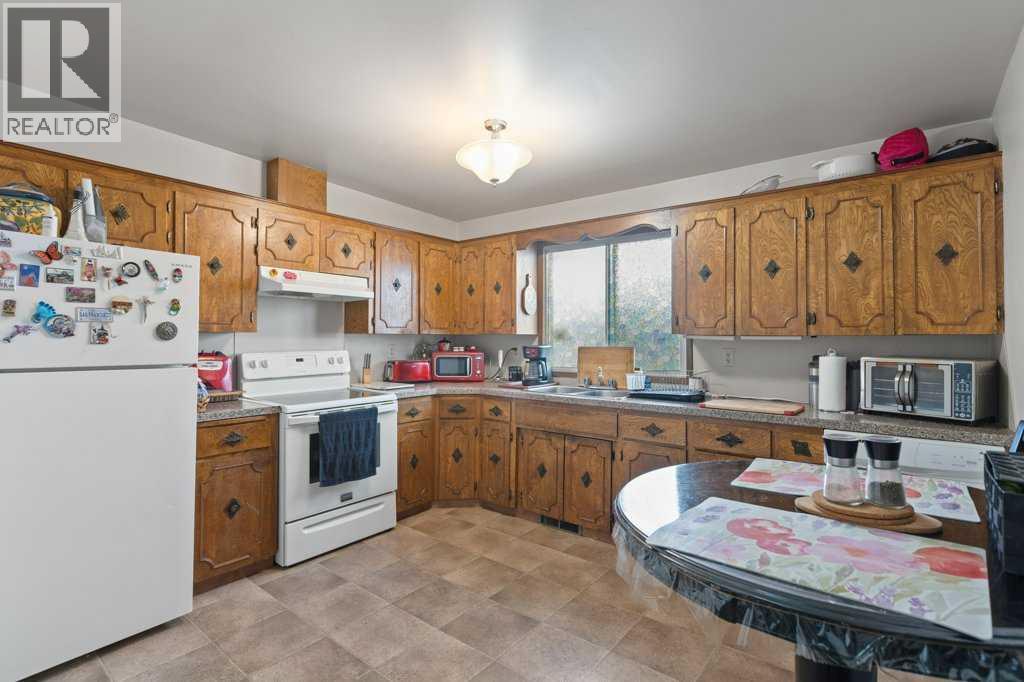 938 41 Street SW - 11