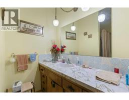 938 41 Street SW - photo 30