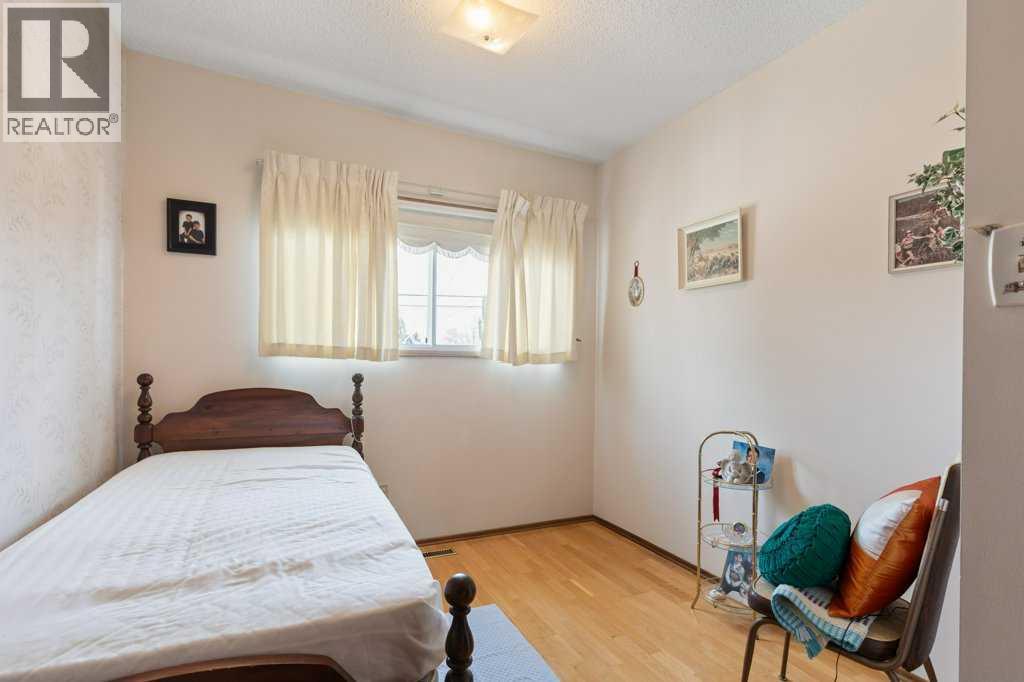 938 41 Street SW - 32