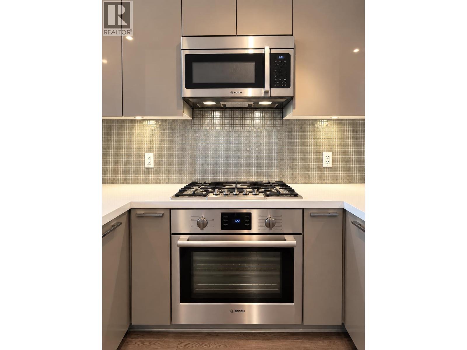 Photo of 418 10177 RIVER DRIVE 18