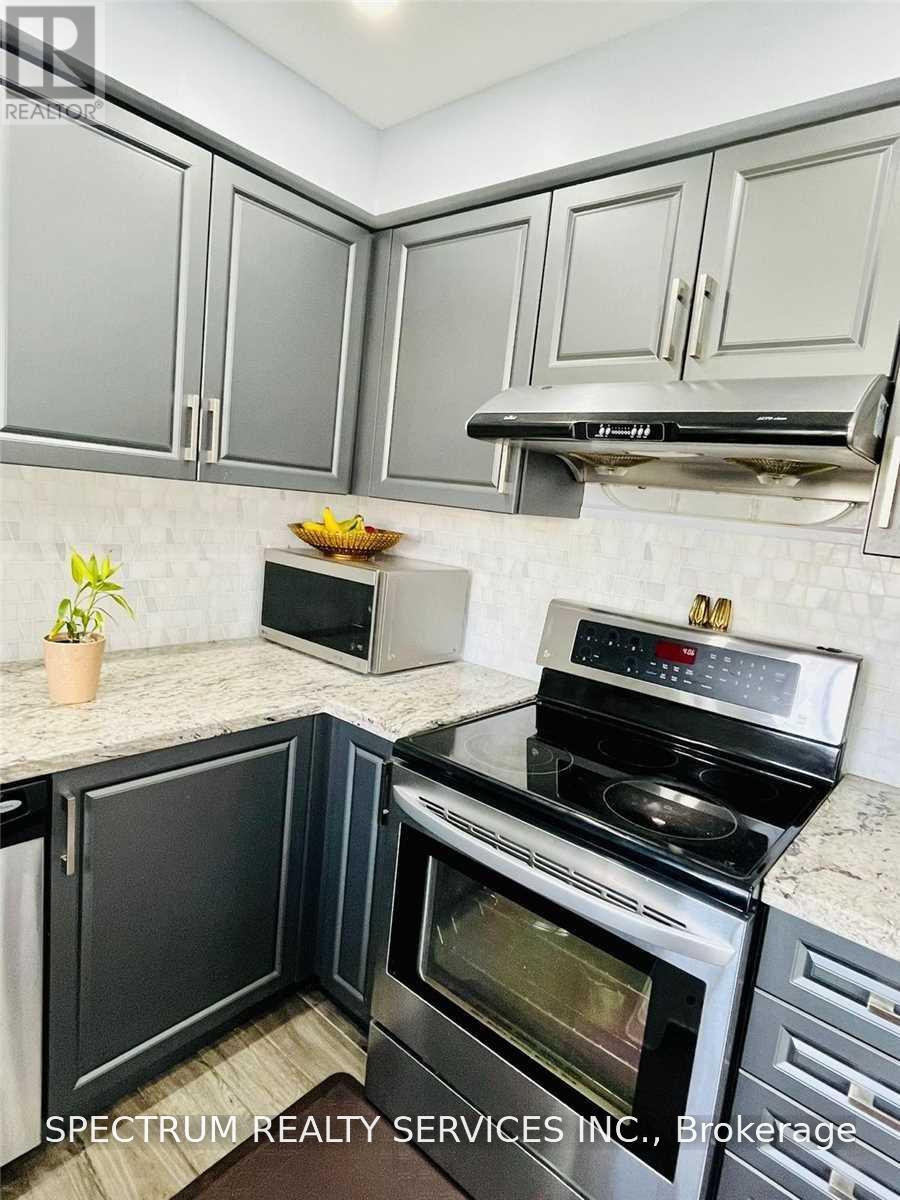 1033 Gordon Heights — photo 12