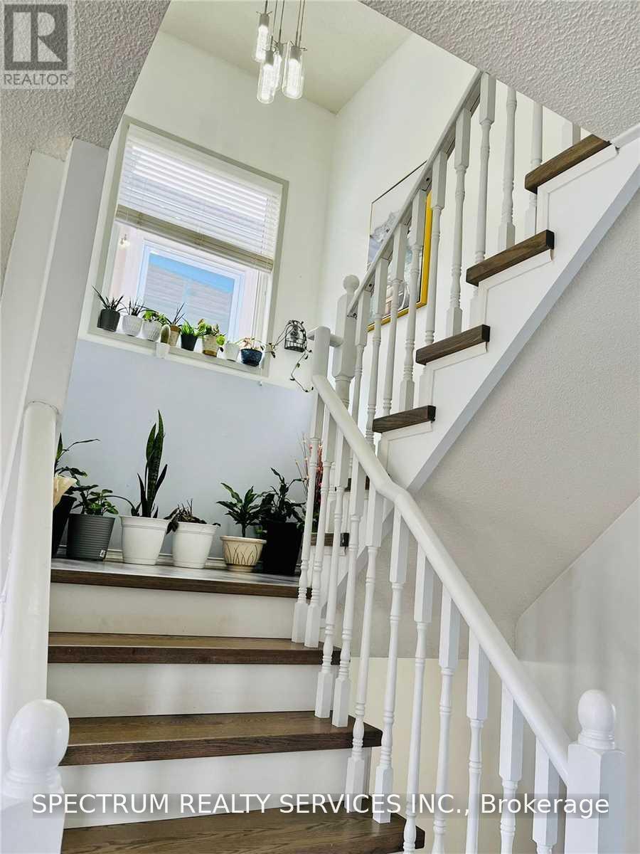 1033 Gordon Heights — photo 15