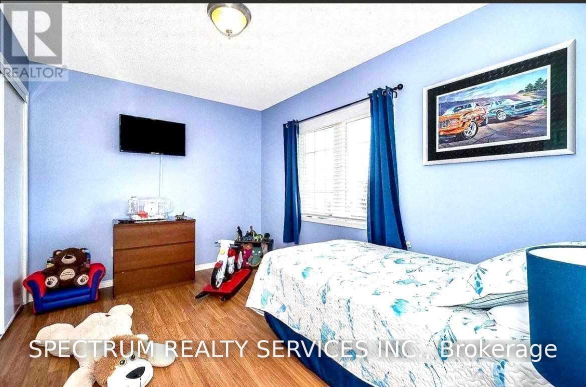 1033 Gordon Heights — photo 17