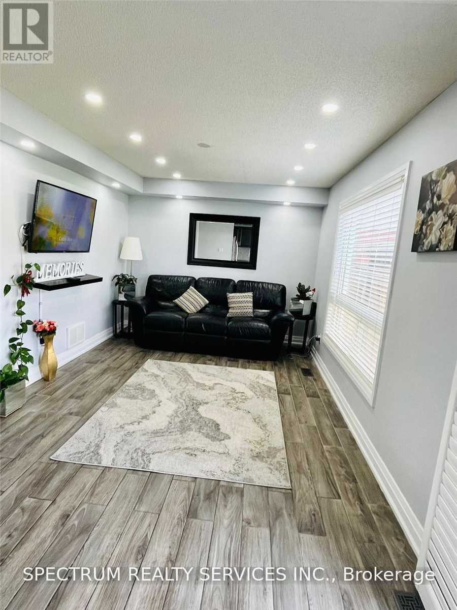 1033 GORDON HEIGHTS, Milton (BE Beaty) — photo 7