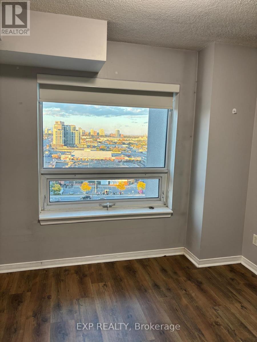 215 Queen Street East — photo 10