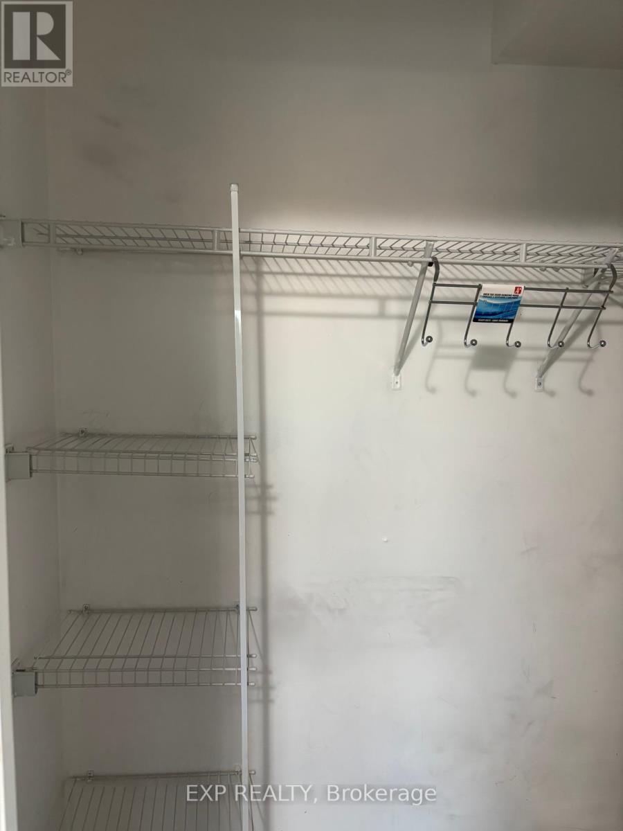215 Queen Street East — photo 11