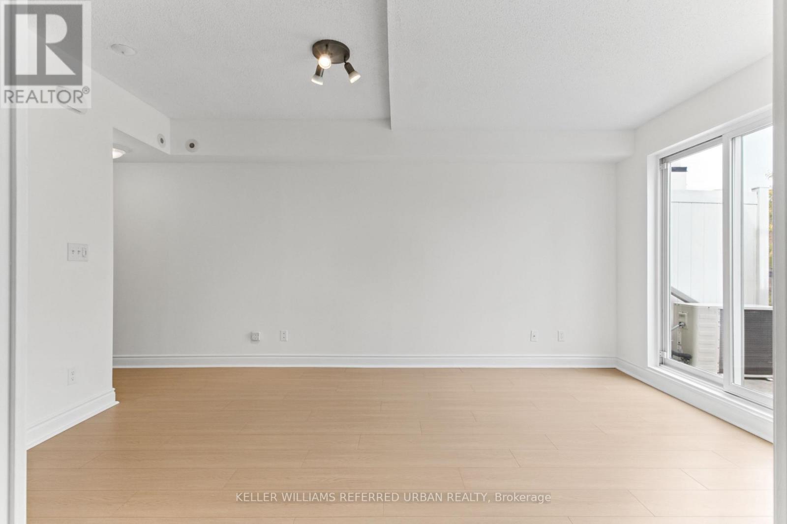 #2016 3035 FINCH AVENUE W - 10