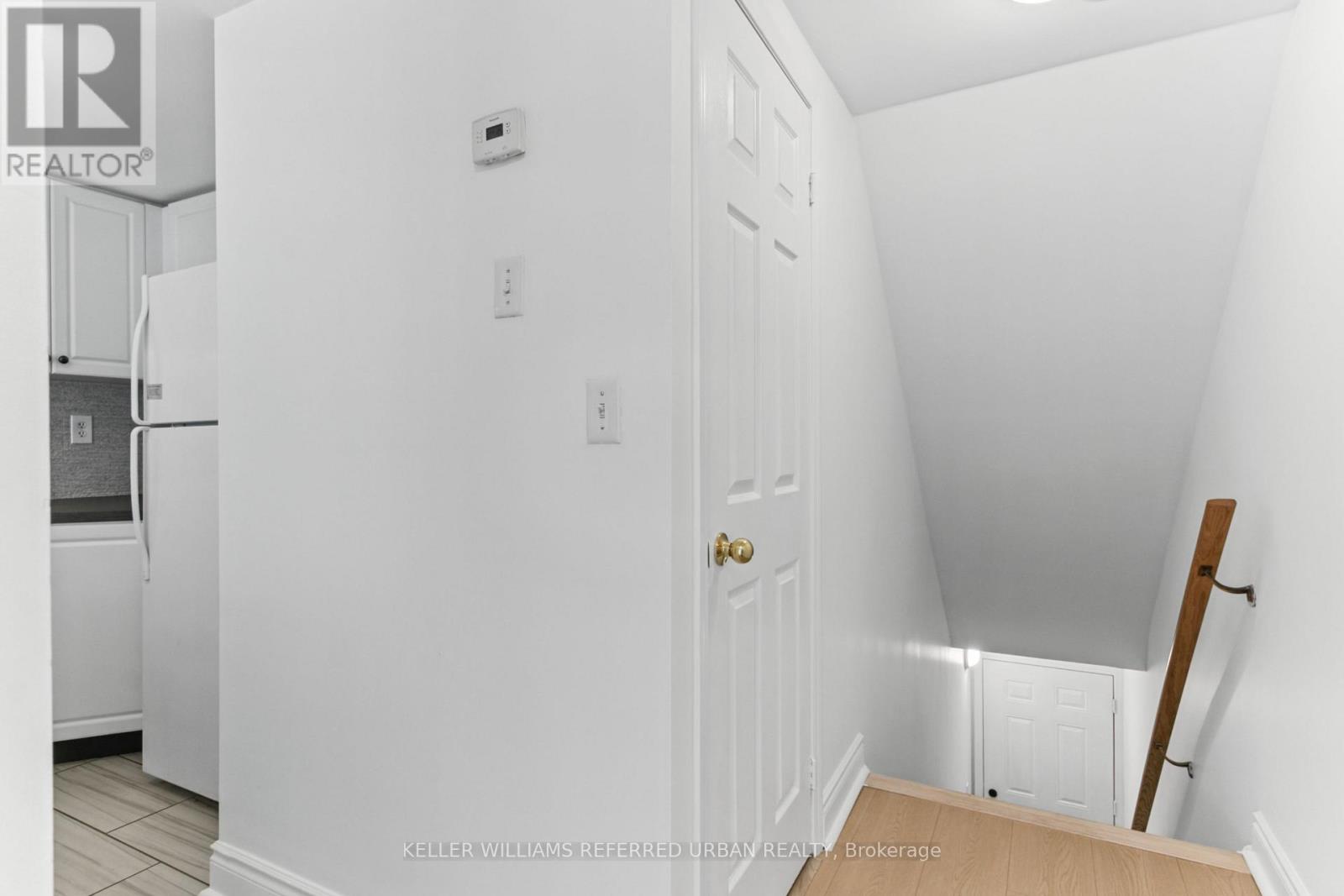 #2016 3035 FINCH AVENUE W - 4