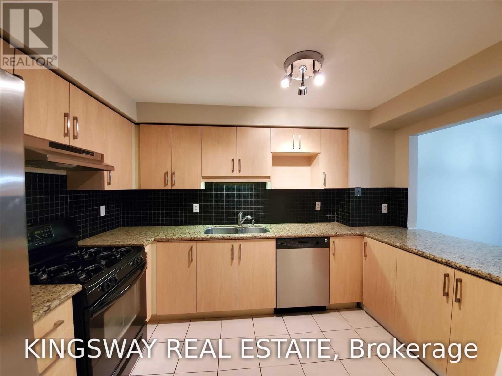 46 - 2955 THOMAS STREET, Mississauga (Central Erin Mills)
