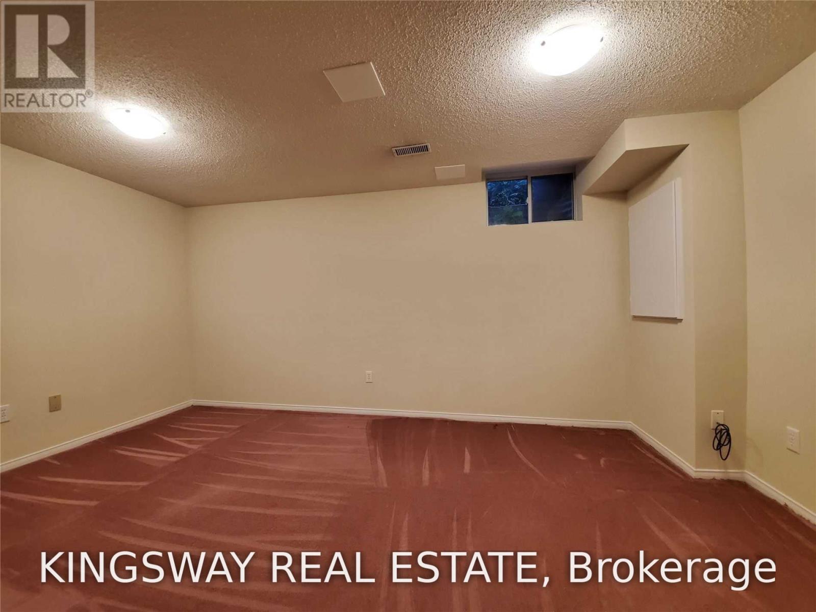 2955 Thomas Street — photo 14