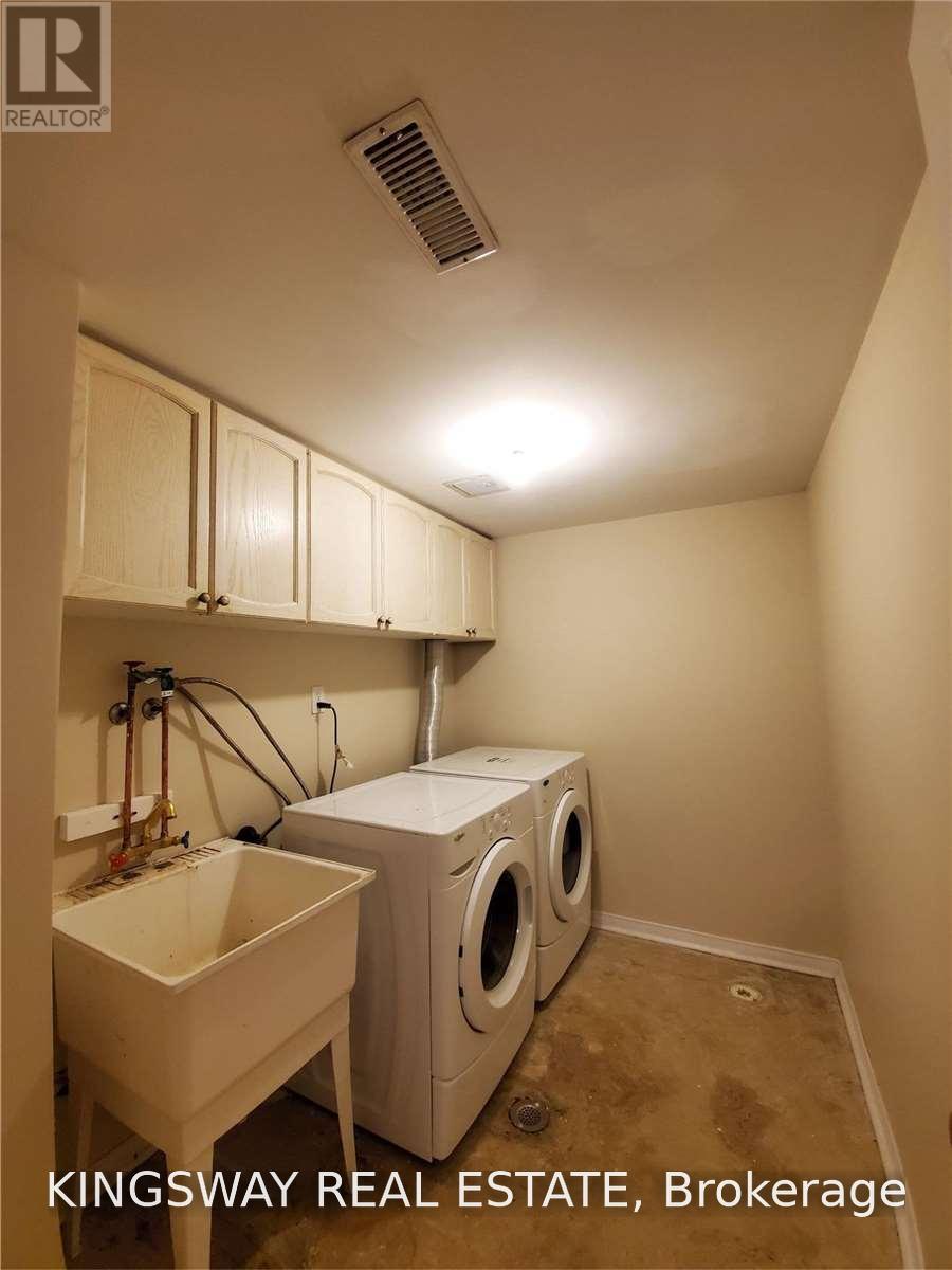 2955 Thomas Street — photo 16