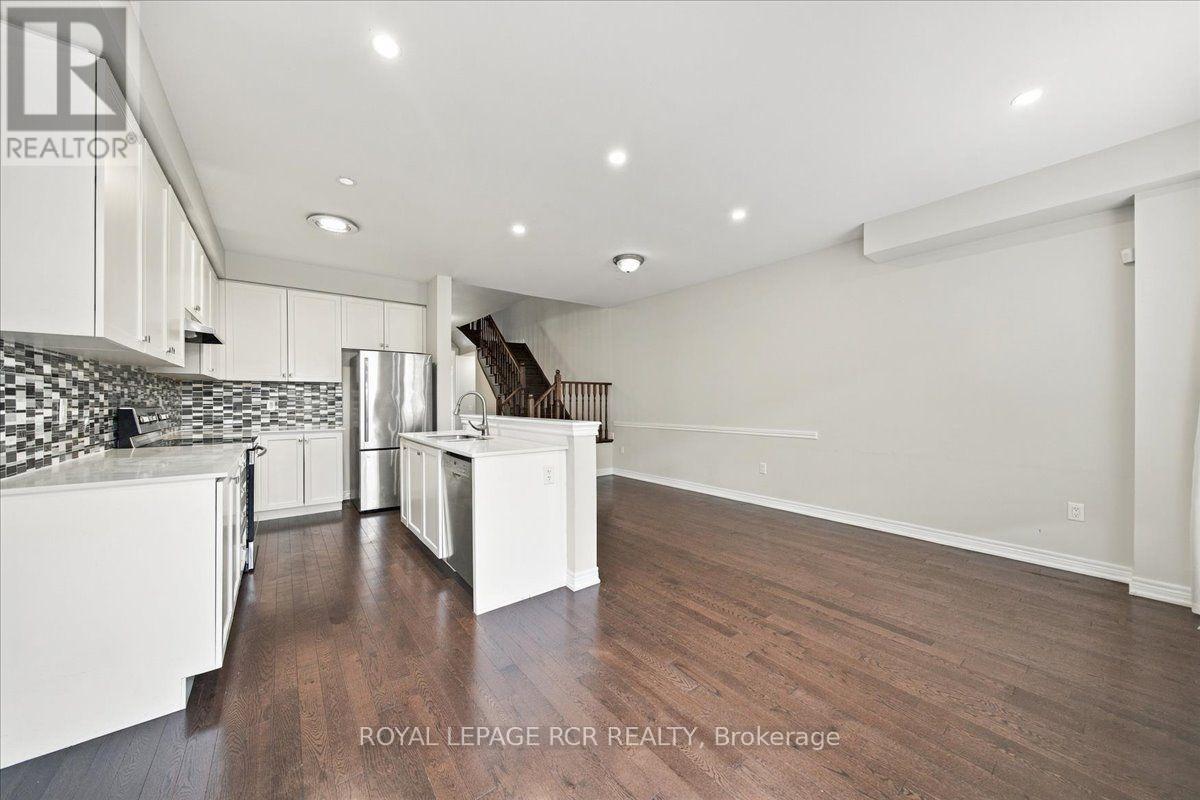 4 TORMORE ROAD, Caledon (Bolton East) — photo 9