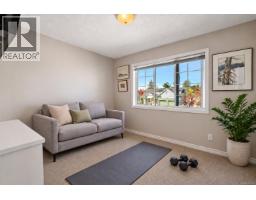 10347 Bowerbank Rd Ne, Sidney, BC V8L3L6 Photo 22