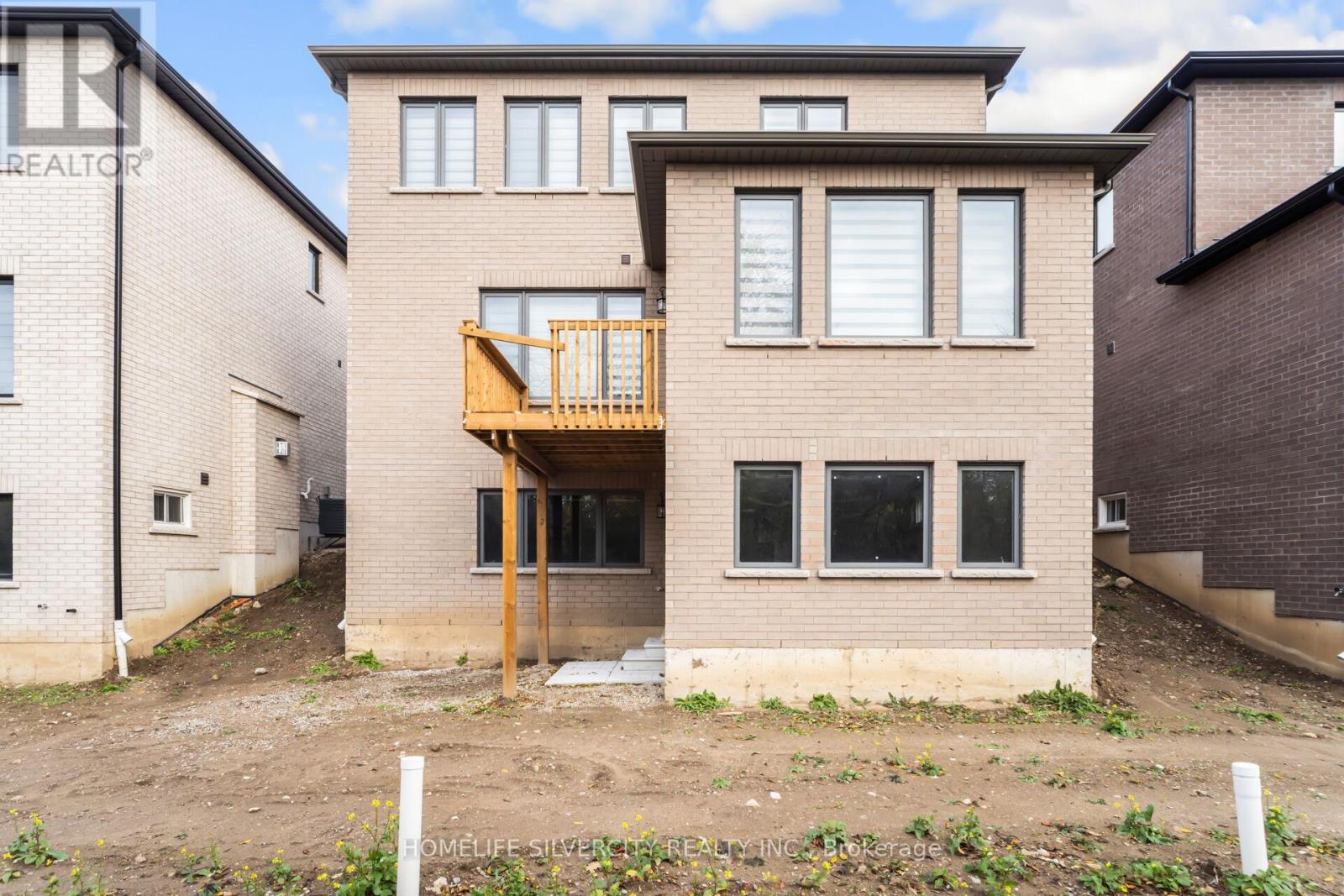 149 Harwood Avenue — photo 42