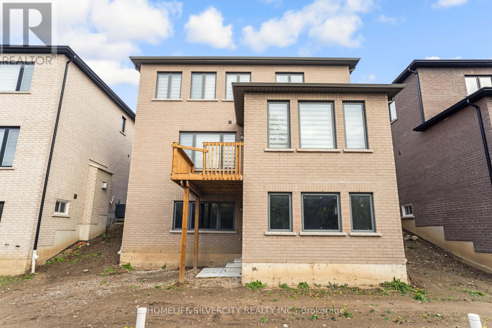 149 Harwood Avenue — photo 43