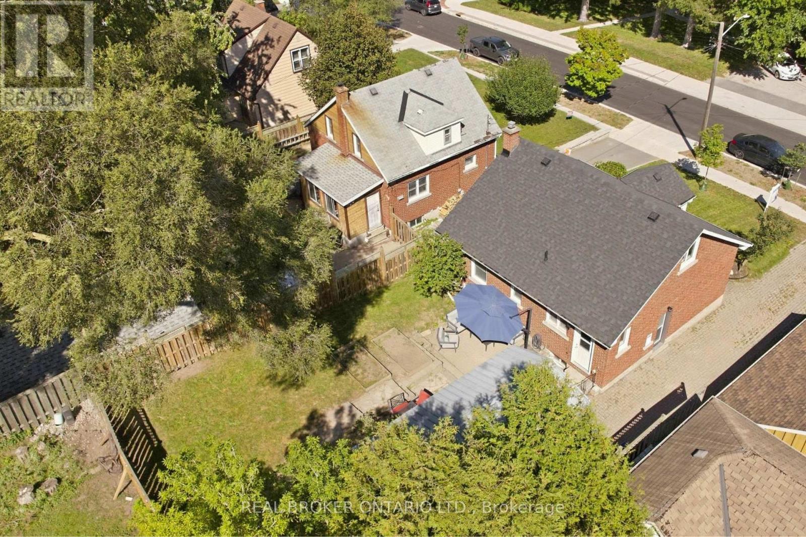 363 LAWRENCE AVENUE - 46