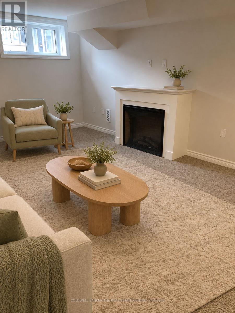 17 Lakewood Crescent — photo 12