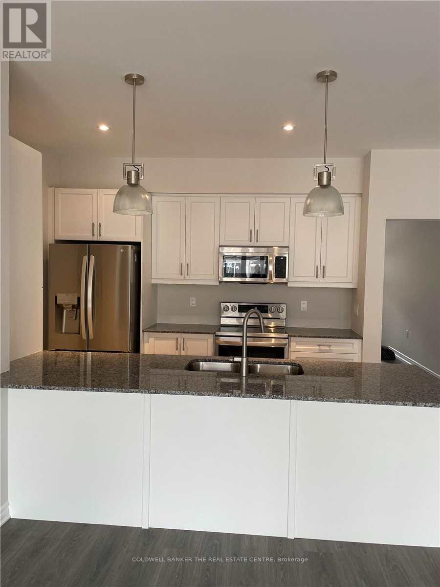 17 Lakewood Crescent — photo 7