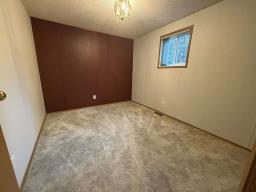 25 Paradise Drive, Ste Anne, MB R5H1H3 Photo 6