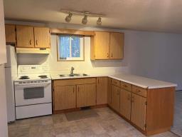 25 Paradise Drive, Ste Anne, MB R5H1H3 Photo 10