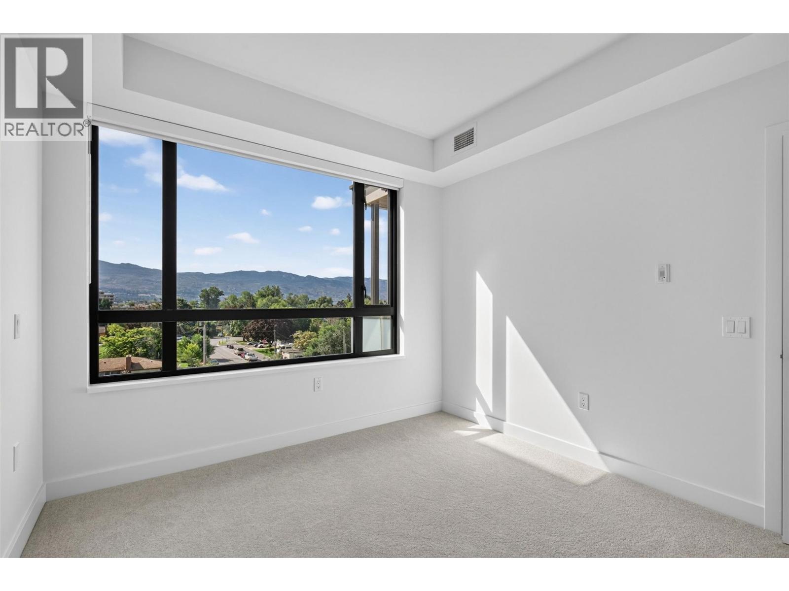 3051 Abbott Street Unit# 515, Kelowna - Image 1