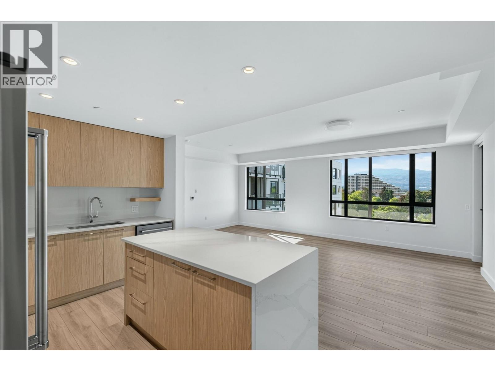 3051 Abbott Street Unit# 515, Kelowna - Image 1