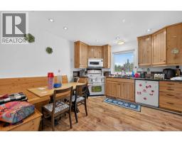8008 36 Avenue NW - photo 16