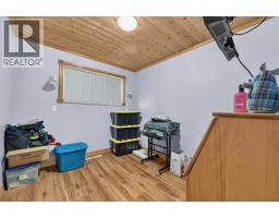 8008 36 Avenue NW - photo 21