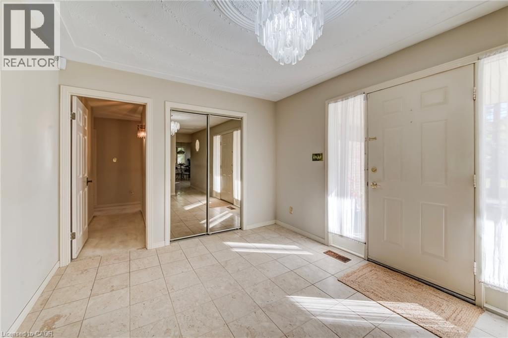 44 Greensview Drive — photo 18