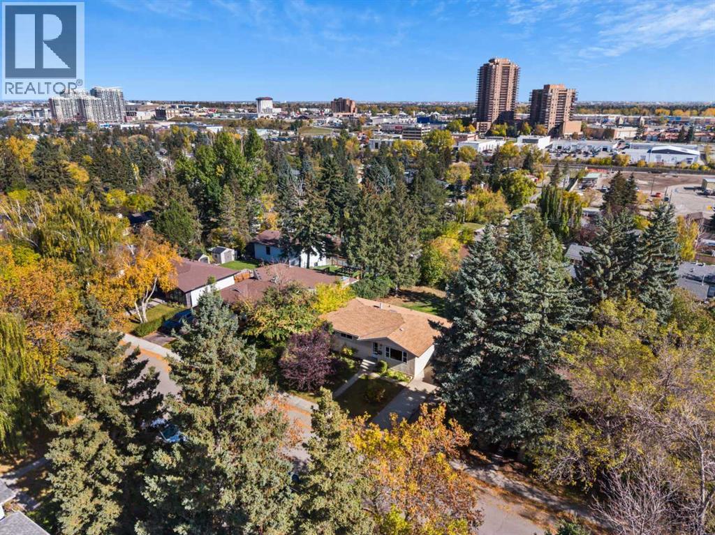 114 Havenhurst Crescent SW - photo 2