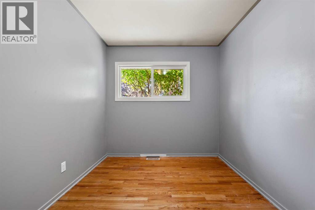 114 Havenhurst Crescent SW - photo 19
