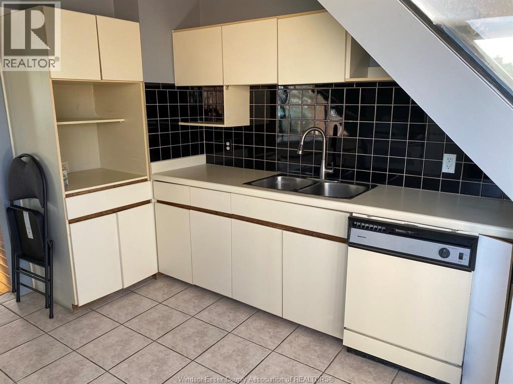 165 Janette — photo 4