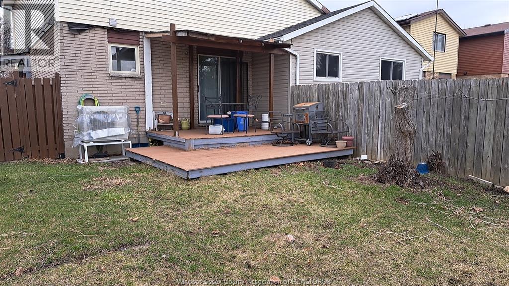 3098 Erindale Crescent — photo 14